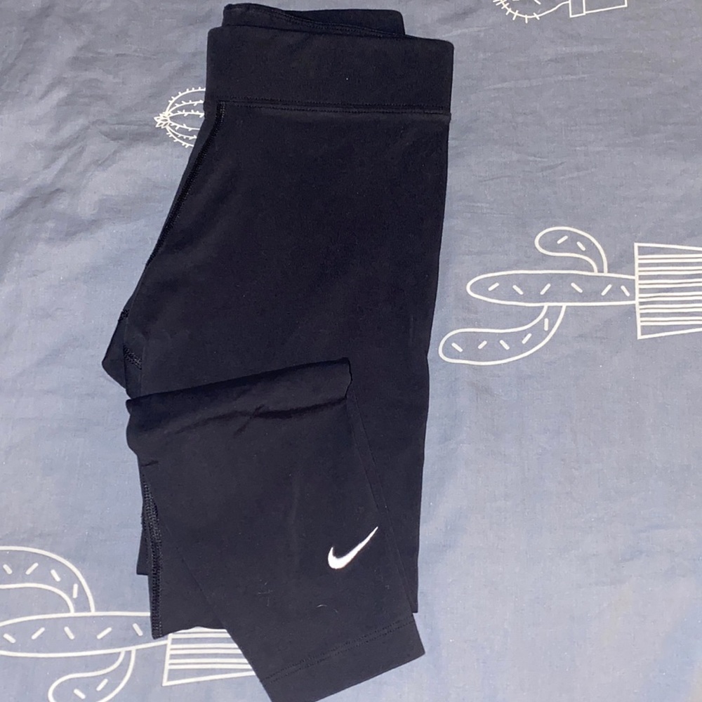 Brand new Nike leggings
